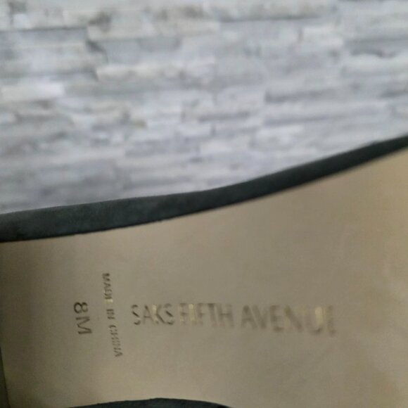 SAKS FIFTH AVENUE SUEDE WOMEN'S SIZE 8M BOOTS - Picture 7 of 7